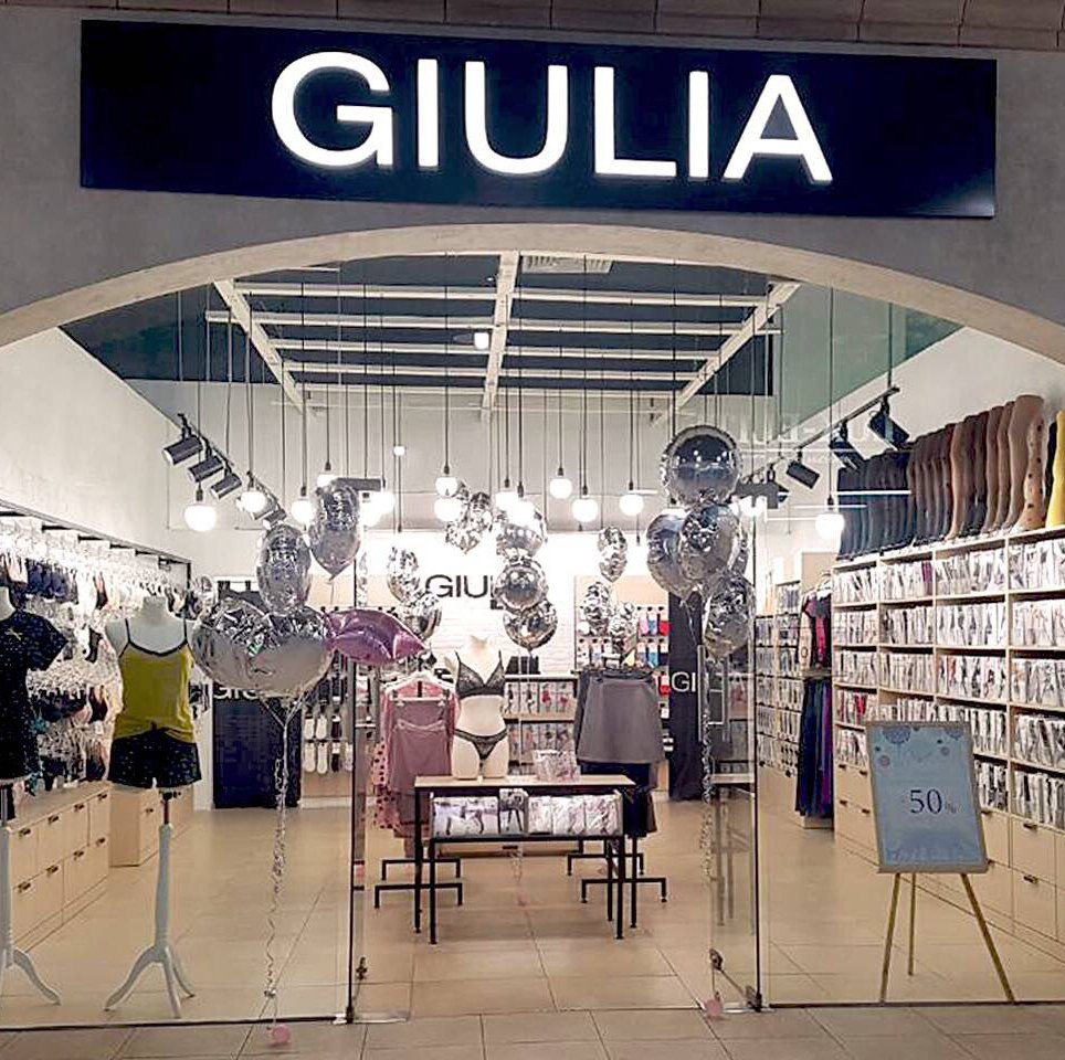 Giulia at "Global UA"